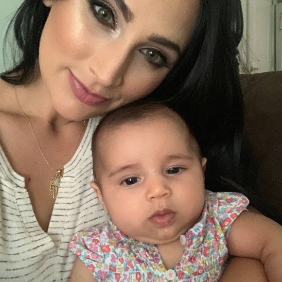 Meet your posher!!! - Picture 2 of 2